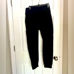 Athleta black Chelsea Utility joggers